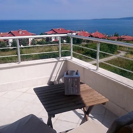 High In The Sky Apartment