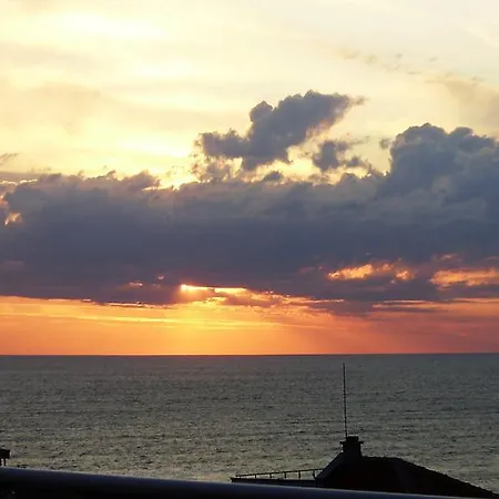 Apartment High In The Sky